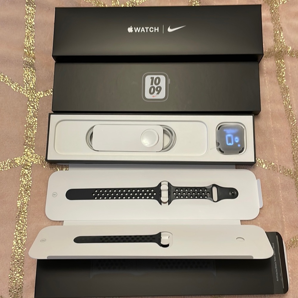 Apple Watch Nike Aluminum Series 3 38mm not Cellular